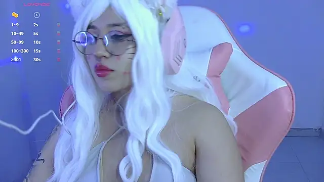 Snapshot of Hachiko_Love chatting on 10.30.25 Hachiko Love online show from 10.30.25