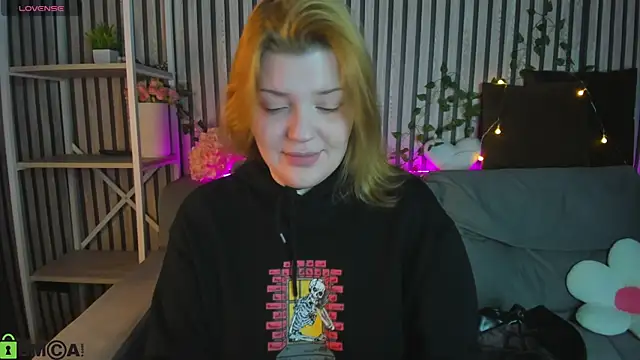 Michele Greenn online show from 03.12.26