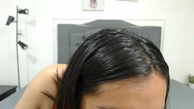 Janne  online show from 10.04.25