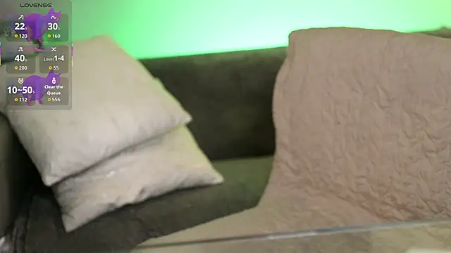 NovaHollisx online show from 10.19.25