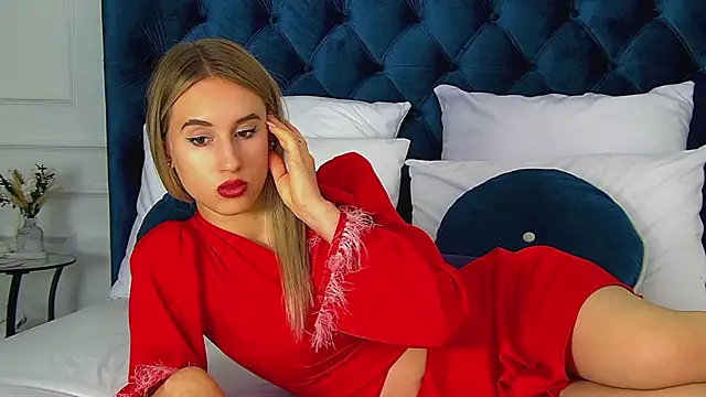 VictoriaHopsons online show from 09.10.25