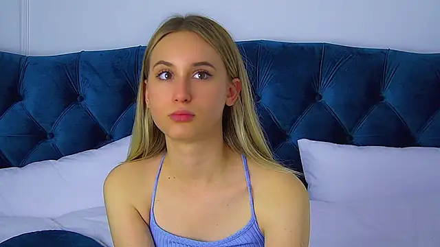 VictoriaHopsons online show from 10.01.25