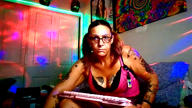 SparklesB1tch online show from 11.20.25