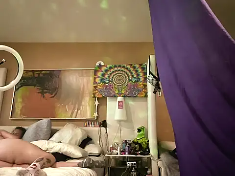 SparklesB1tch online show from 04.11.26