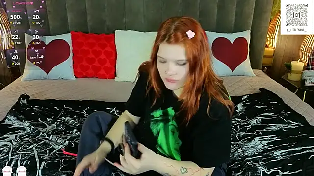 Clumsy Nana online show from 02.03.26