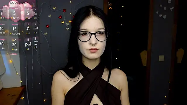 AlicaMoons online show from 09.11.25