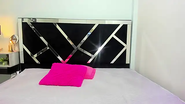 iisabella noa online show from 09.20.25