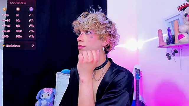 Cooperrosscute233 online show from 10.17.25