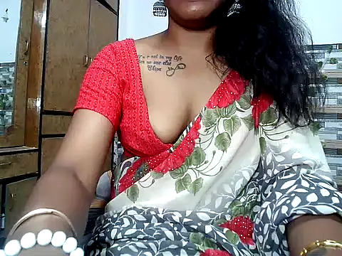 HOT AARVI11 online show from 10.13.25