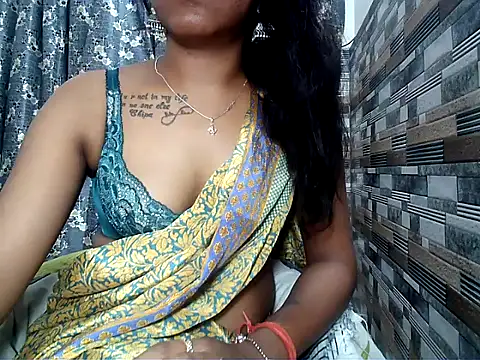 HOT AARVI11 online show from 10.21.25