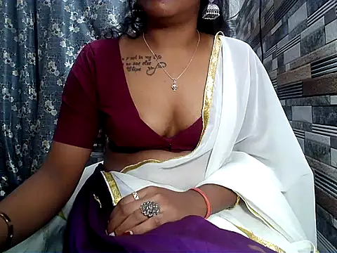 HOT AARVI11 online show from 10.28.25