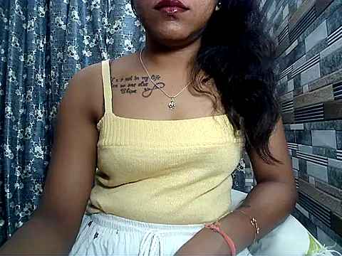 HOT AARVI11 online show from 11.08.25