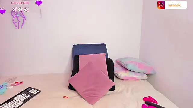 Brandy brown  online show from 11.13.25