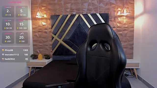 Emmaa white  online show from 12.19.25