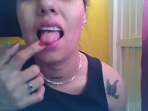 EmmaSplycer02 online show from 04.21.26