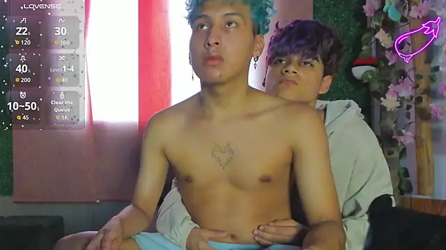 Snapshot of spicy_adonhis chatting on 09.18.25 spicy adonhis online show from 09.18.25