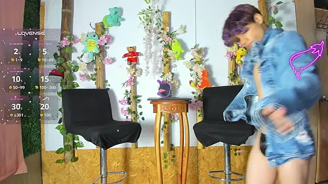 Snapshot of spicy_adonhis chatting on 09.28.25 spicy adonhis online show from 09.28.25