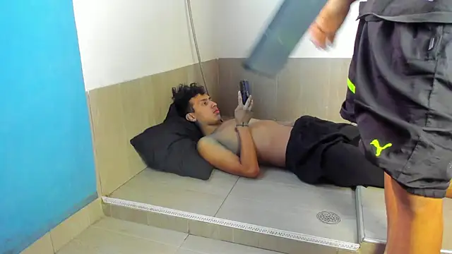 Snapshot of spicy_adonhis chatting on 11.02.25 spicy adonhis online show from 11.02.25