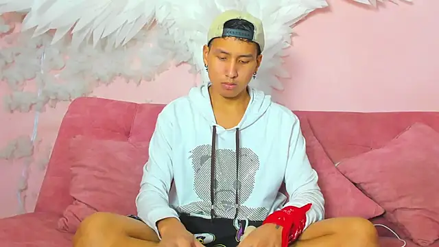 spicy adonhis online show from 11.21.25