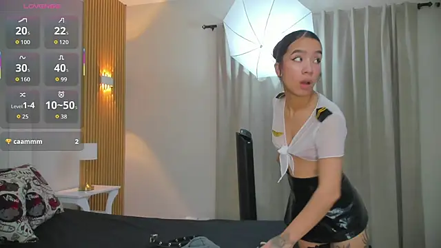 Snapshot of lilyth_adam chatting on 11.11.25 lilyth adam online show from 11.11.25