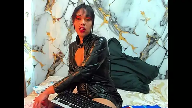 Snapshot of indiandesire4u69 chatting on 09.15.25 indiandesire4u69 online show from 09.15.25