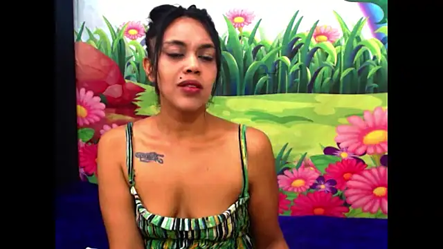 Snapshot of indiandesire4u69 chatting on 10.25.25 indiandesire4u69 online show from 10.25.25