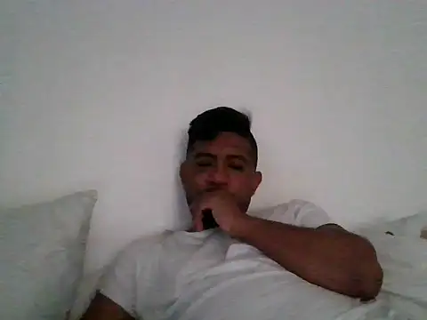 Snapshot of HRPEN chatting on 11.20.25 HRPEN online show from 11.20.25