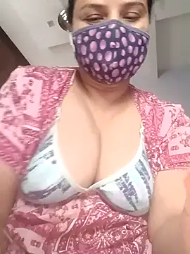 Snapshot of Tamil_Sivani chatting on 10.05.25 Tamil Sivani online show from 10.05.25