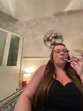 Snapshot of BuxomKitty_BBW chatting on 04.02.26 BuxomKitty BBW online show from 04.02.26