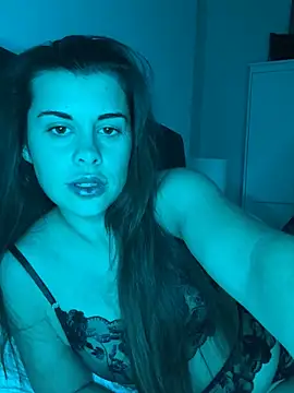 Snapshot of AlitaNova chatting on 11.06.25 AlitaNova online show from 11.06.25