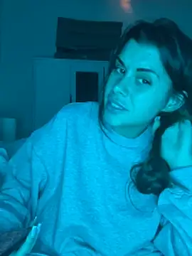 Snapshot of AlitaNova chatting on 11.16.25 AlitaNova online show from 11.16.25