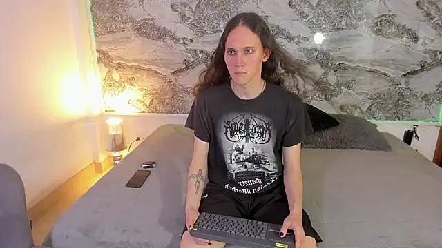 Snapshot of Abyss_King chatting on 10.07.25 Abyss King online show from 10.07.25