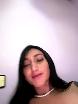 Snapshot of Ninabigtitied chatting on 09.25.25 Ninabigtitied online show from 09.25.25