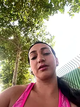 Snapshot of Ninabigtitied chatting on 10.03.25 Ninabigtitied online show from 10.03.25