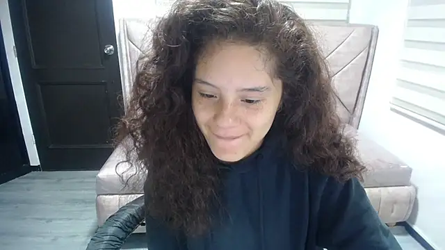 Velvet Moon V online show from 10.13.25