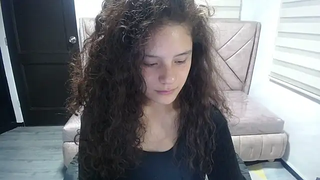 Velvet Moon V online show from 10.14.25