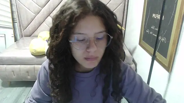 Velvet Moon V online show from 11.25.25