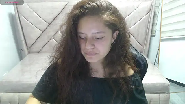 Velvet Moon V online show from 03.05.26