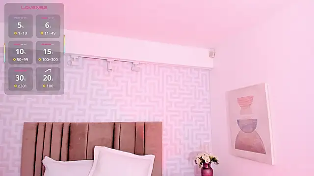 Snapshot of naishaa_ chatting on 02.11.26 naishaa online show from 02.11.26