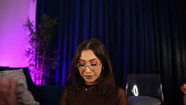  ChloeLee  online show from 11.20.25