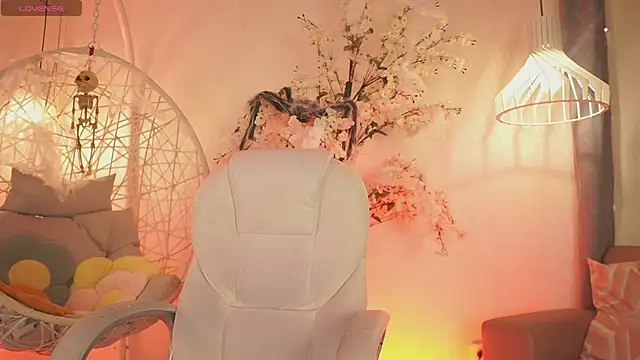 JadeSummerr online show from 10.06.25