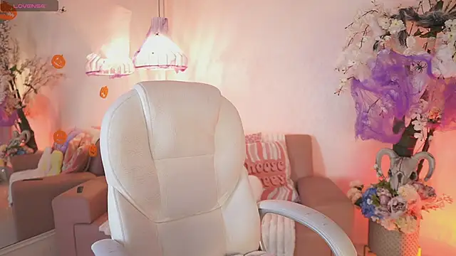 JadeSummerr online show from 10.18.25