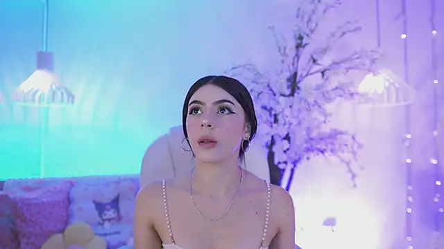 JadeSummerr online show from 12.18.25