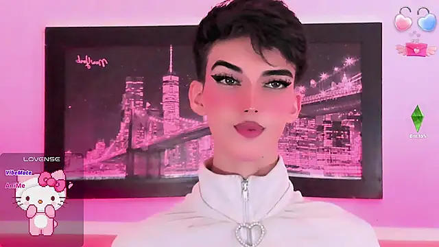 Snapshot of Baby_FenixTS chatting on 10.11.25 Baby FenixTS online show from 10.11.25