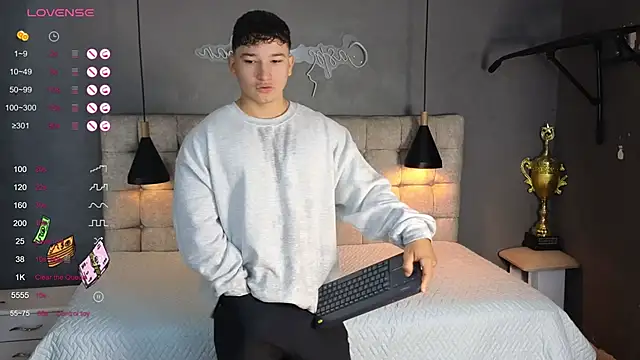 Horny nick18 online show from 11.12.25