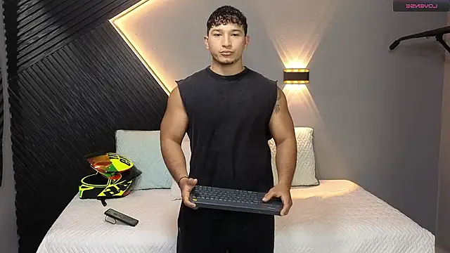 Horny nick18 online show from 02.21.26