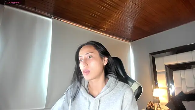 Adhara7 online show from 09.12.25