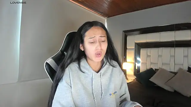 Adhara7 online show from 09.17.25