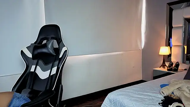 Snapshot of Adhara7 chatting on 02.02.26 Adhara7 online show from 02.02.26