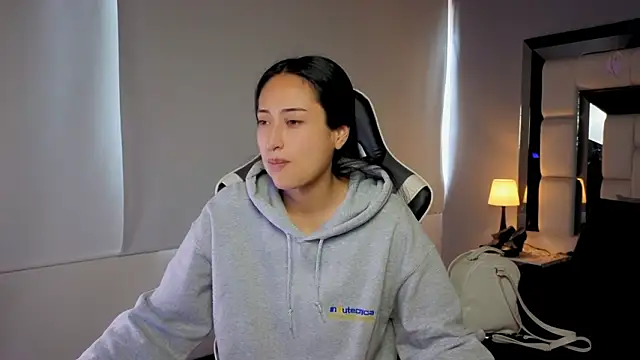 Snapshot of Adhara7 chatting on 02.18.26 Adhara7 online show from 02.18.26